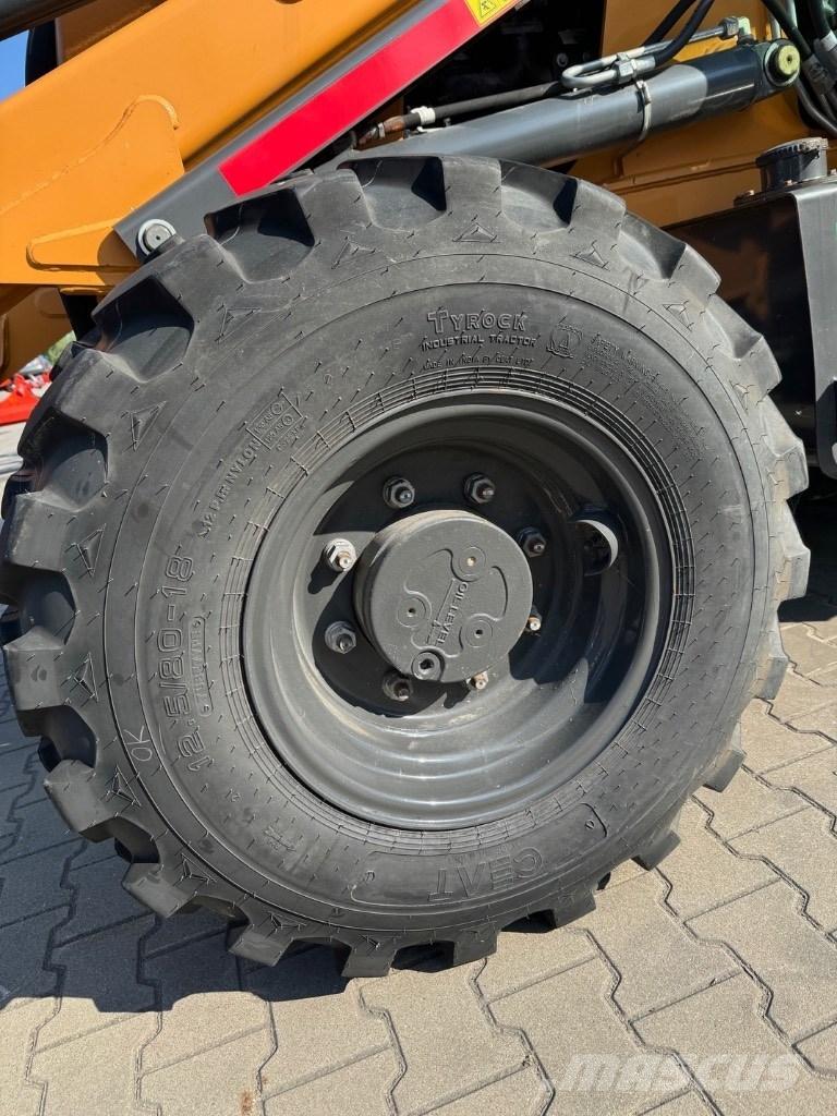 CASE 851 EX 4WD Pro Ekskavatori-iekrāvēji