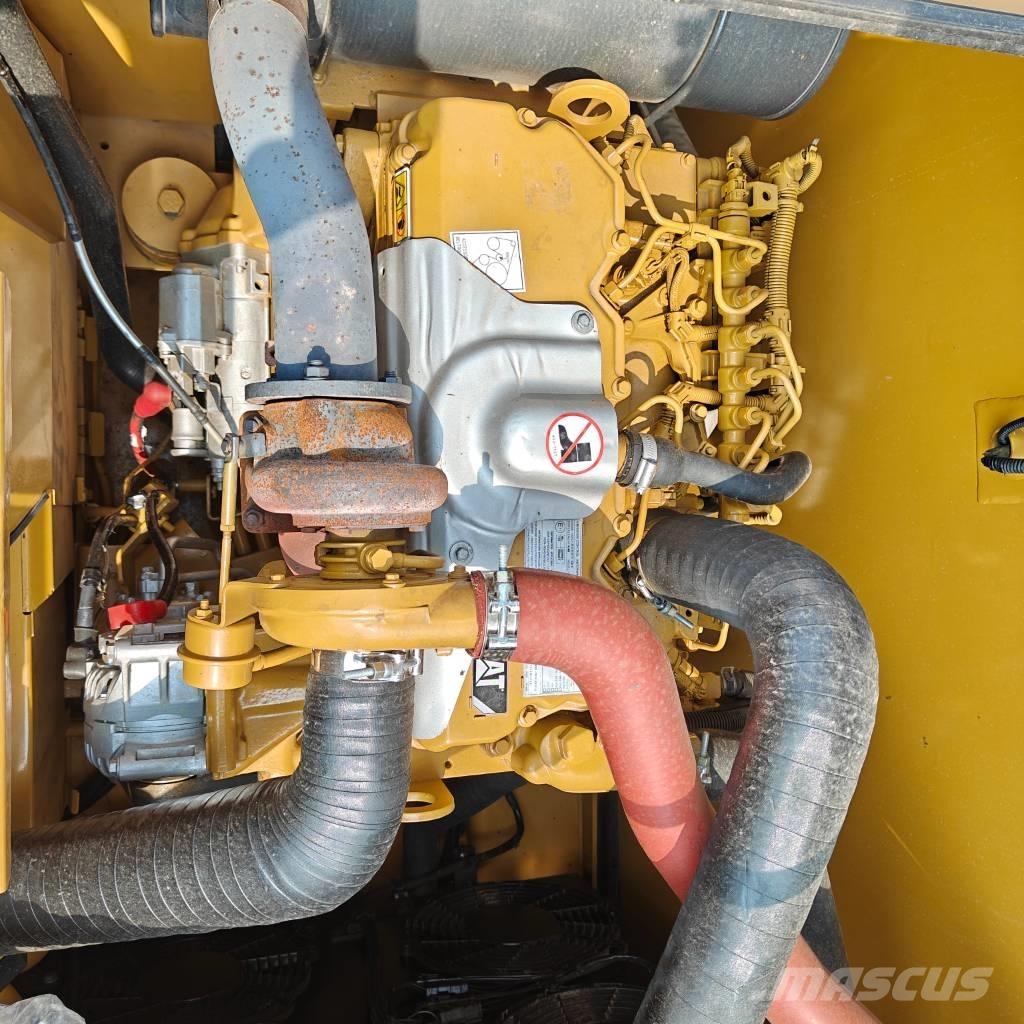 CAT 320GC Kāpurķēžu ekskavatori