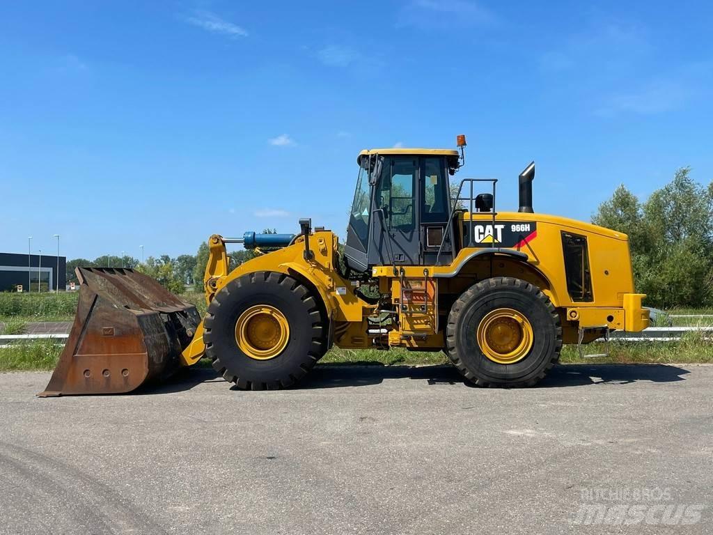 CAT 966H Iekrāvēji uz riteņiem