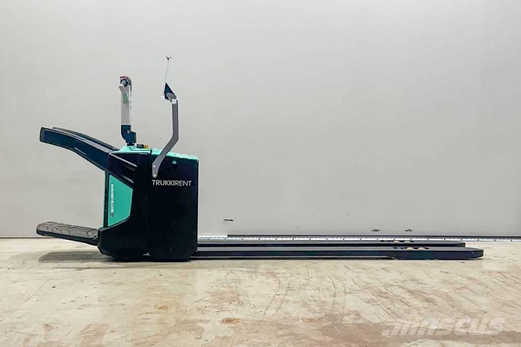 Mitsubishi PBV 20 N2 Hidrauliskās stalažas ar platformu