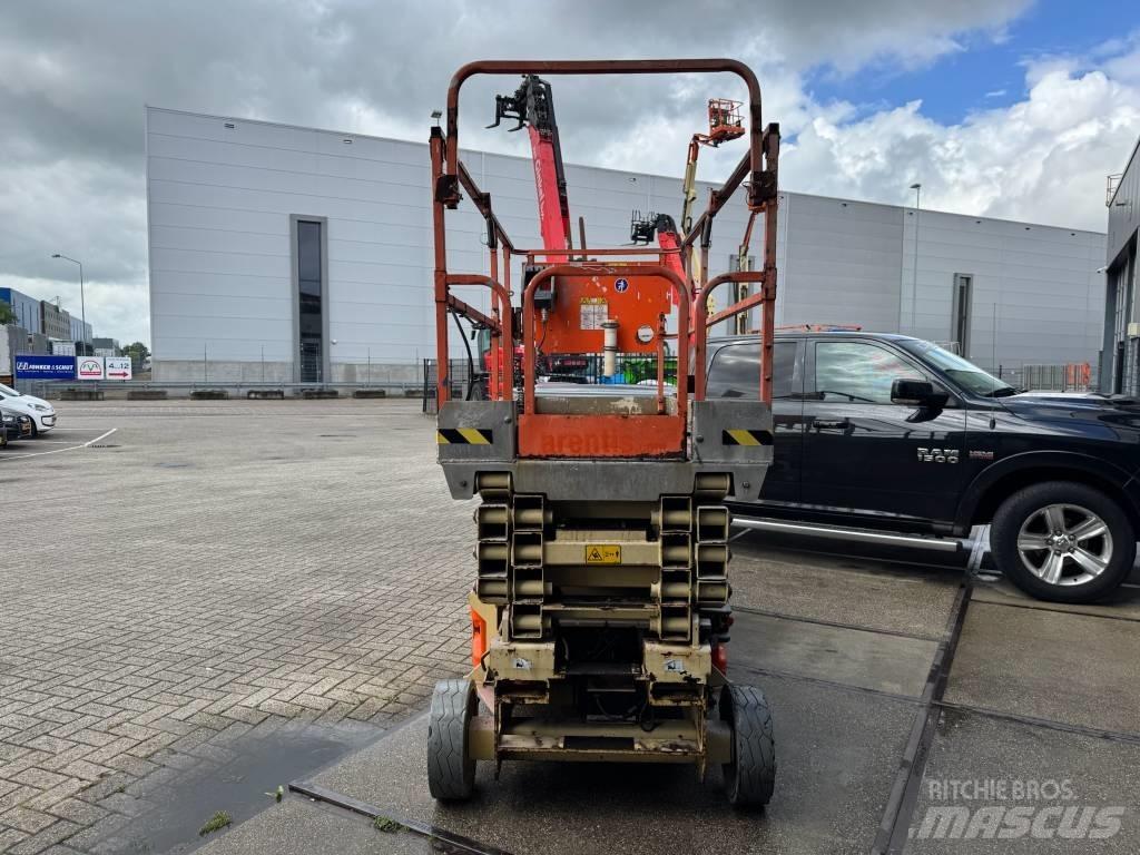 JLG 2646 ES Šķerveida pacēlāji