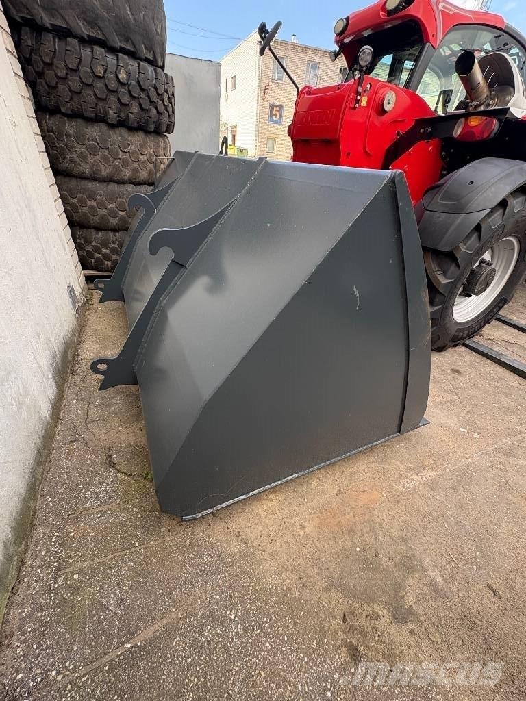 Manitou MLT Cits iekraušanas un rakšanas aprīkojums