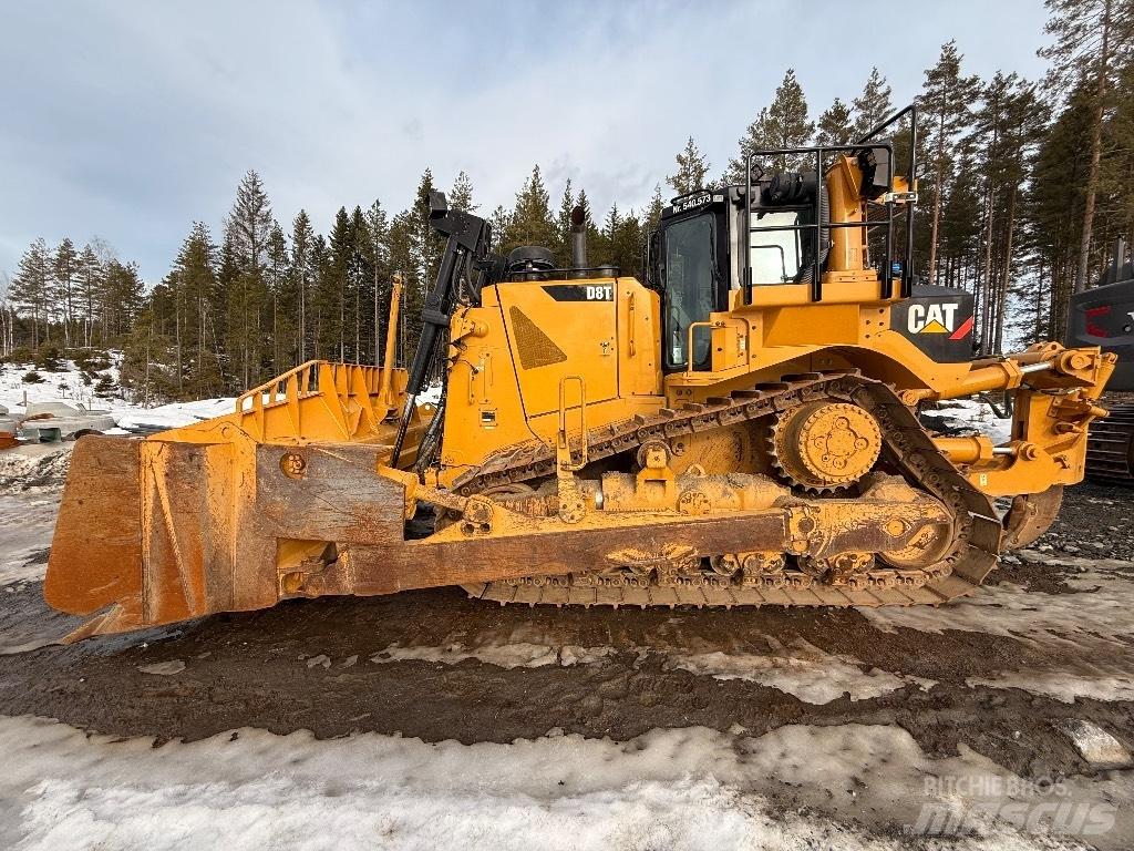 CAT D8T Kāpurķēžu buldozeri