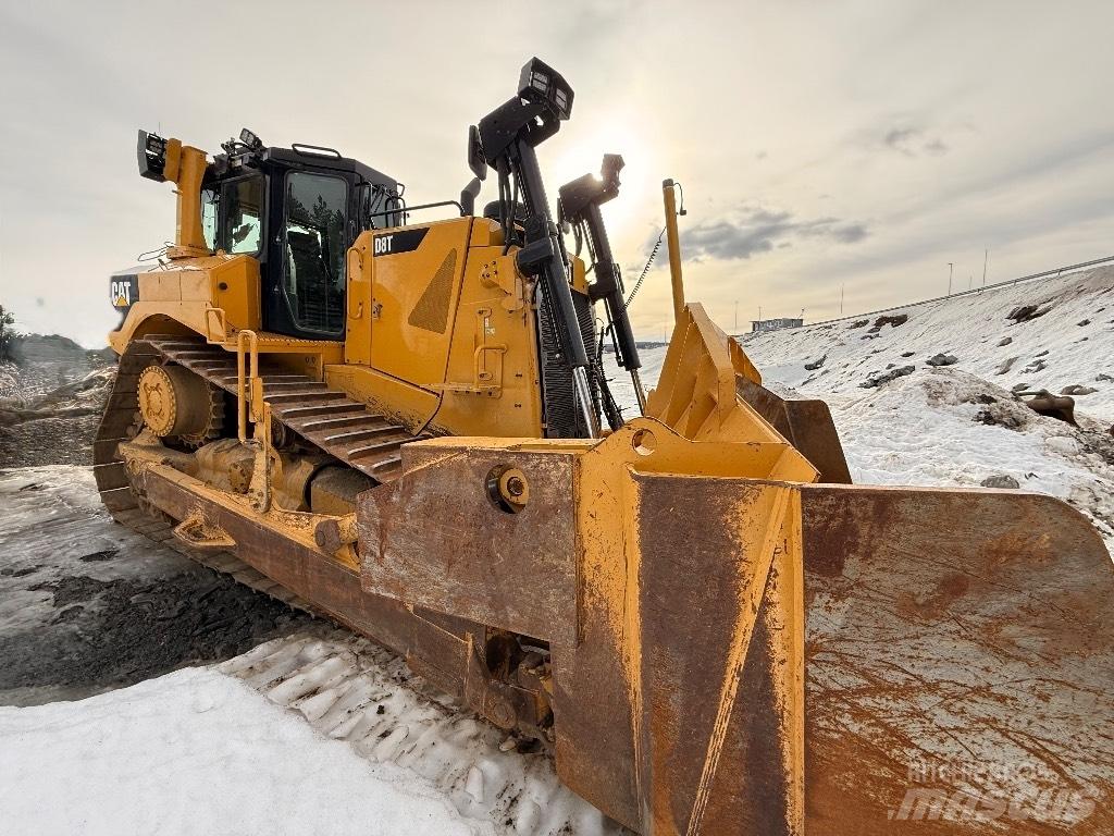 CAT D8T Kāpurķēžu buldozeri