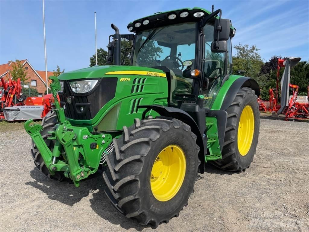 John Deere 6130R Traktori