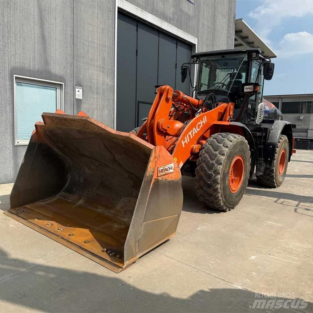 Hitachi ZW180-6 Iekrāvēji uz riteņiem