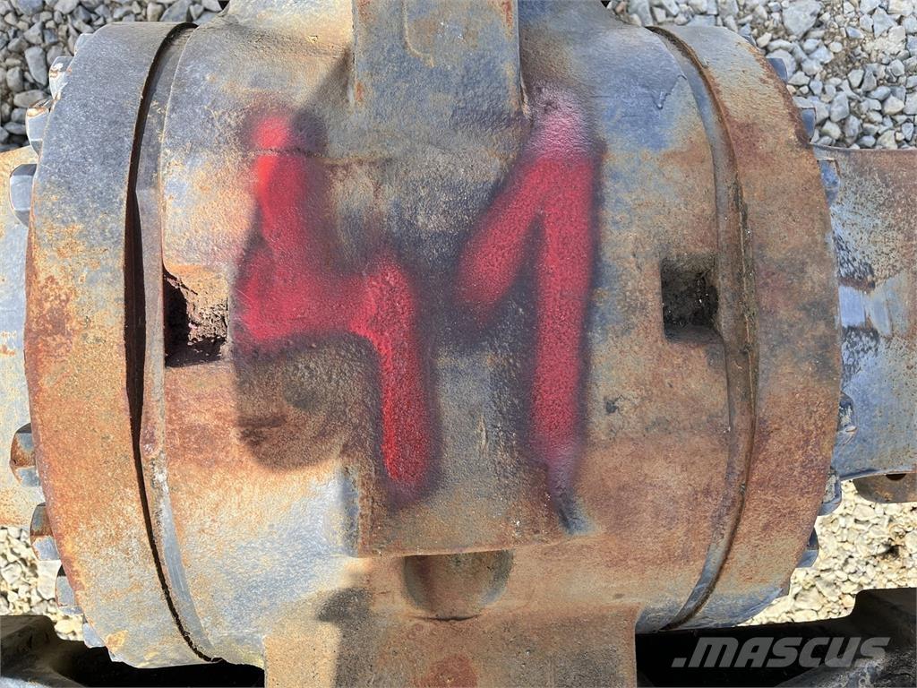 Komatsu 941.1 Transmisija