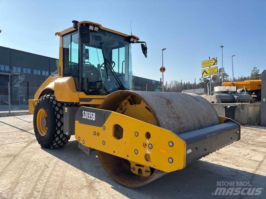Volvo SD 135 B Vienvalča grunts veltņi