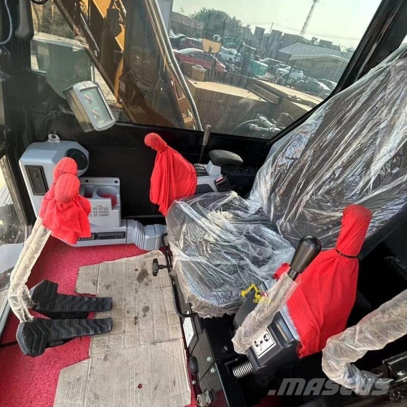 CAT 307E2 Kāpurķēžu ekskavatori