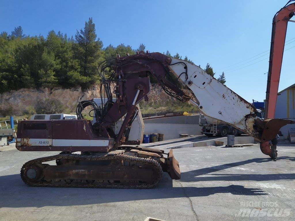 Liebherr 932T Kāpurķēžu ekskavatori
