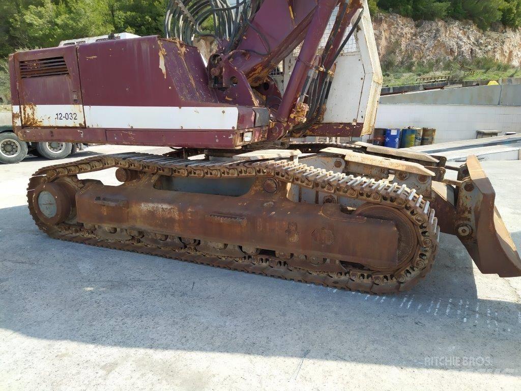 Liebherr 932T Kāpurķēžu ekskavatori