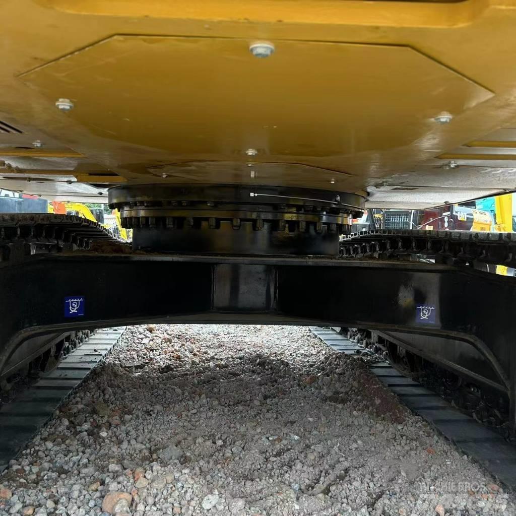 CAT 320 D L Kāpurķēžu ekskavatori