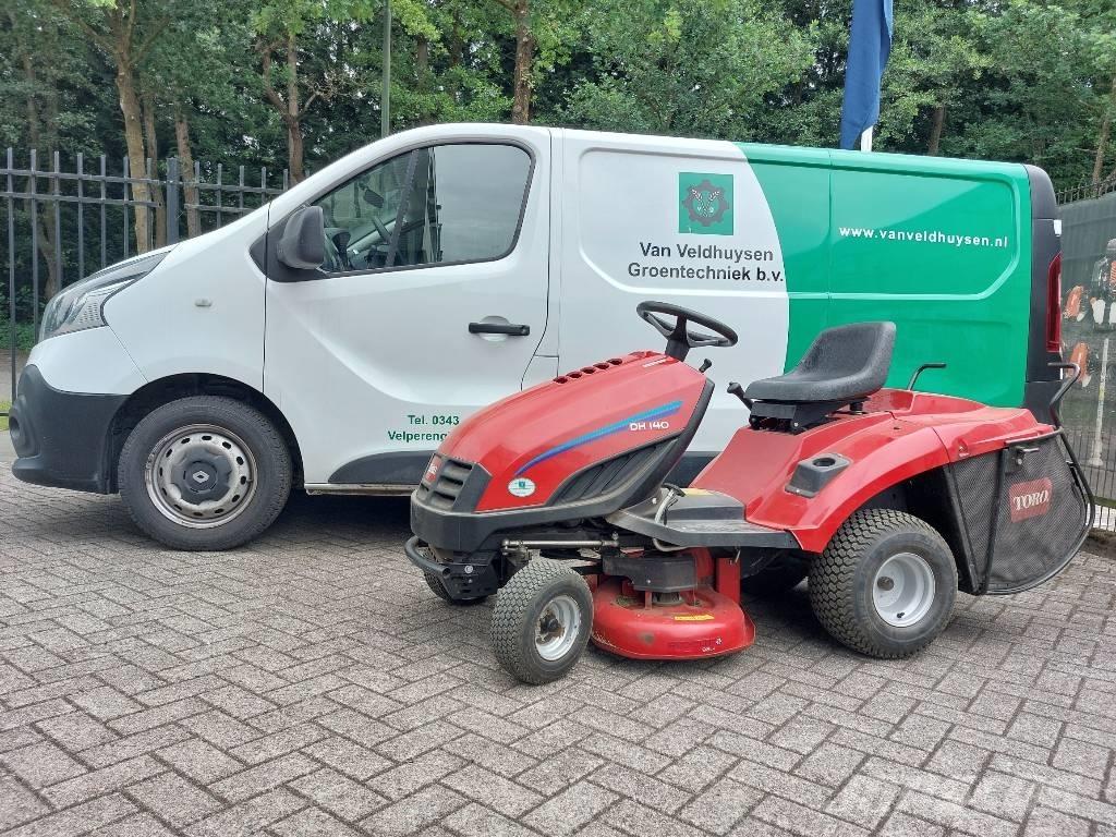 Toro zitmaaier DH140 Mauriņa traktors