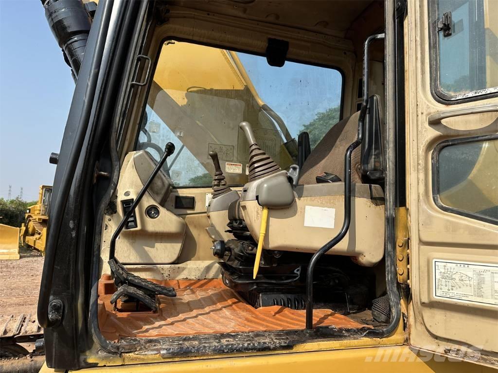 CAT 330 B Kāpurķēžu ekskavatori