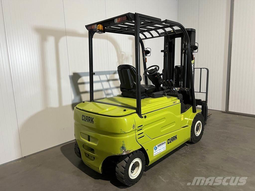 Clark GEX30 Elektriskie iekrāvēji