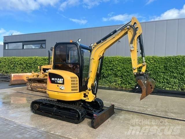 CAT 302.7 D CR Mini ekskavatori < 7 t