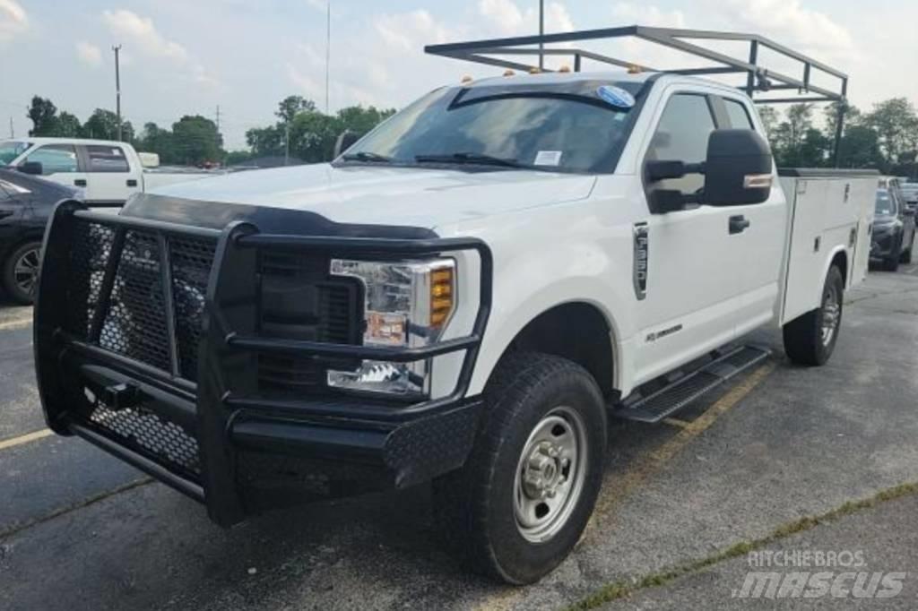 Ford F 350 XL SD Vieglais kravas automobilis/izkraušana no sāniem