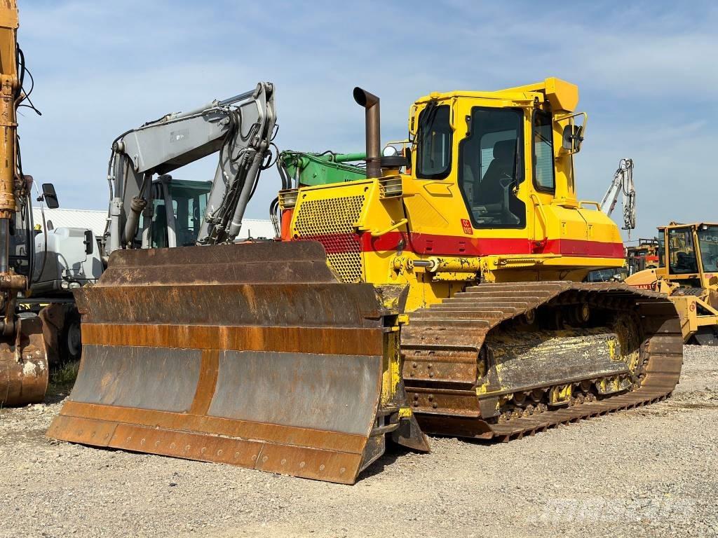 Komatsu D61PX-15EO Kāpurķēžu buldozeri