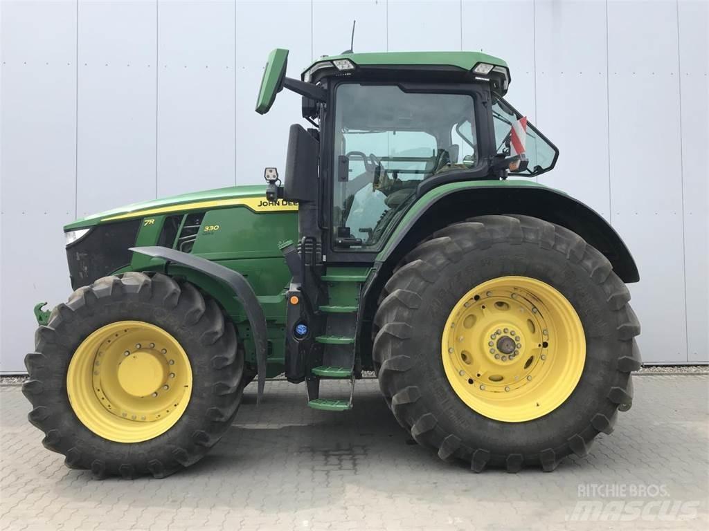 John Deere 7R 330 Traktori