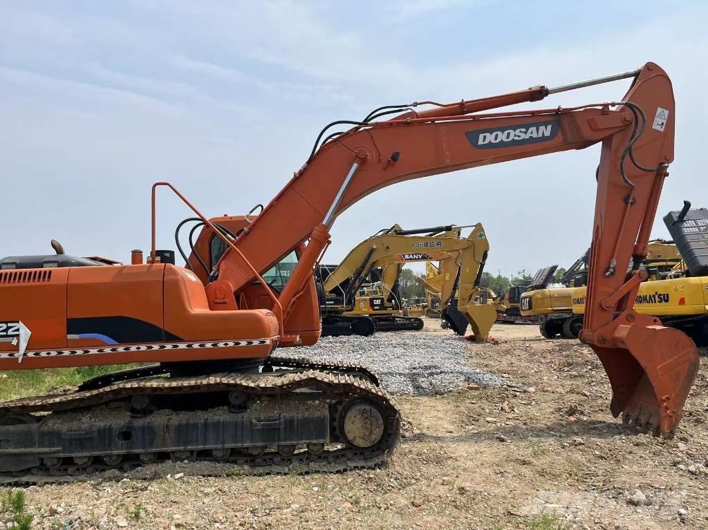 Doosan DH225 Kāpurķēžu ekskavatori