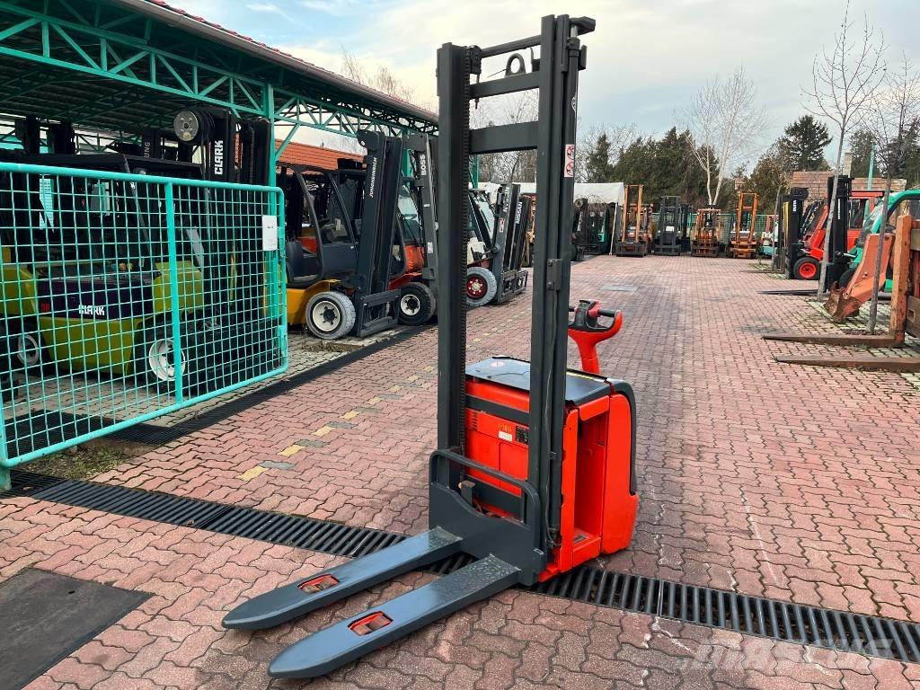 Linde L 14 V-3816 Pašgājēji krautnētāji
