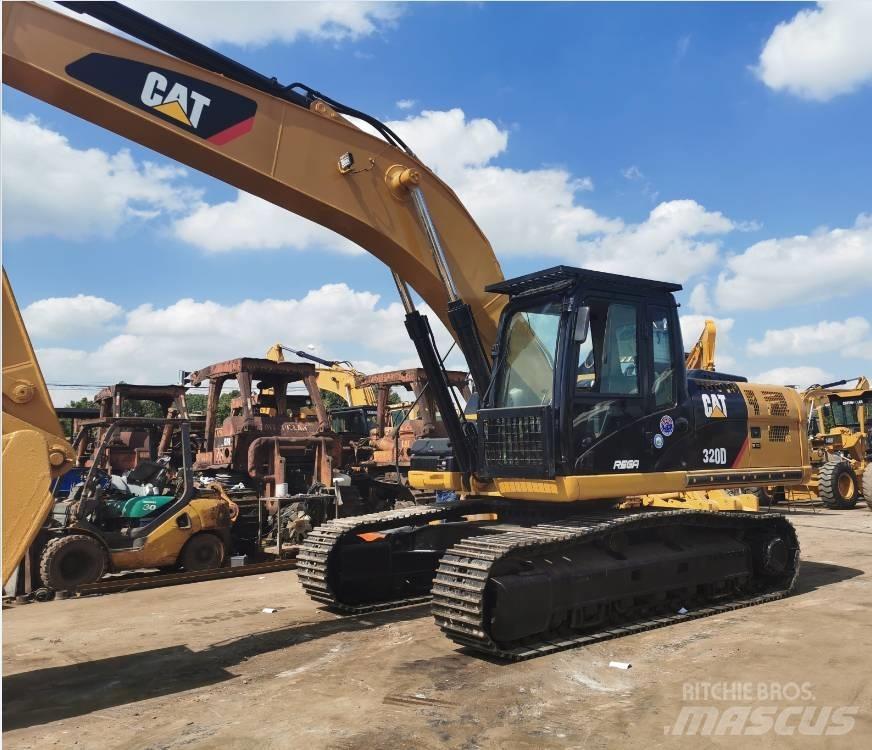 CAT 320 D Kāpurķēžu ekskavatori