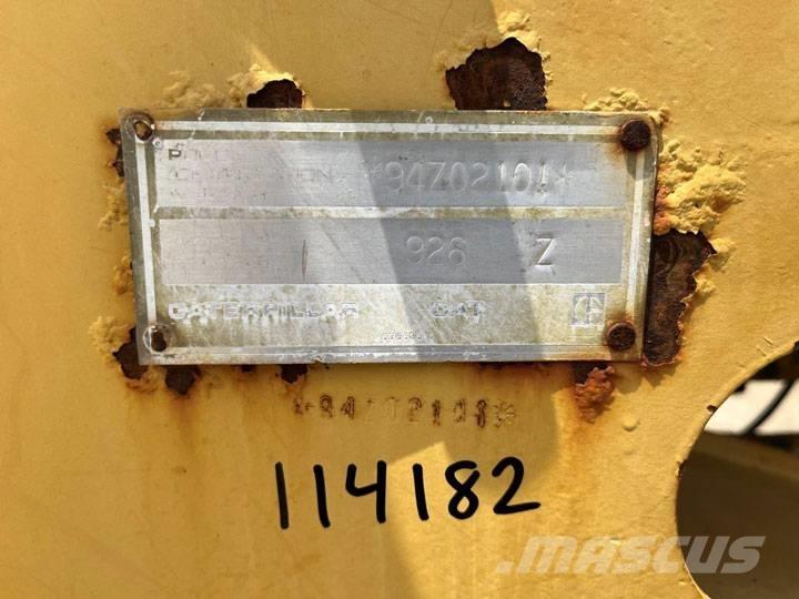 CAT 926E Iekrāvēji uz riteņiem