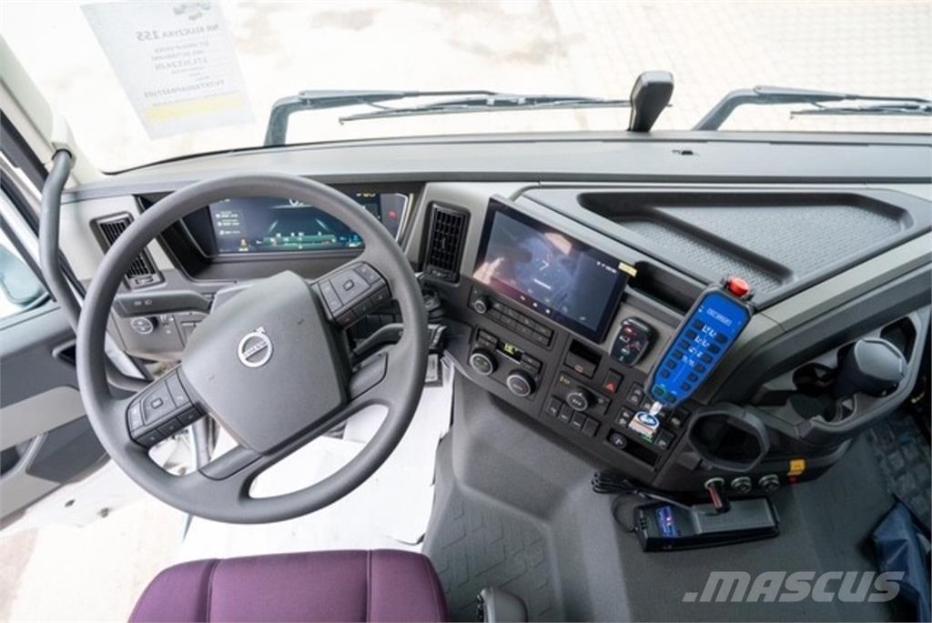 Volvo FM 500 8X4 Smagās mašīnas ar celtni