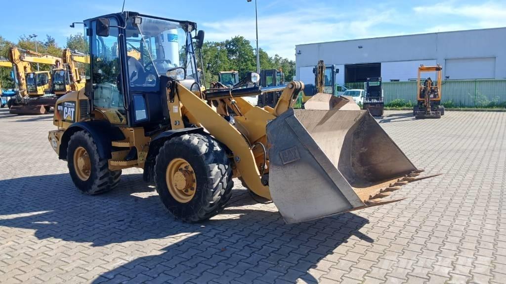 CAT 907 H 2 Iekrāvēji uz riteņiem