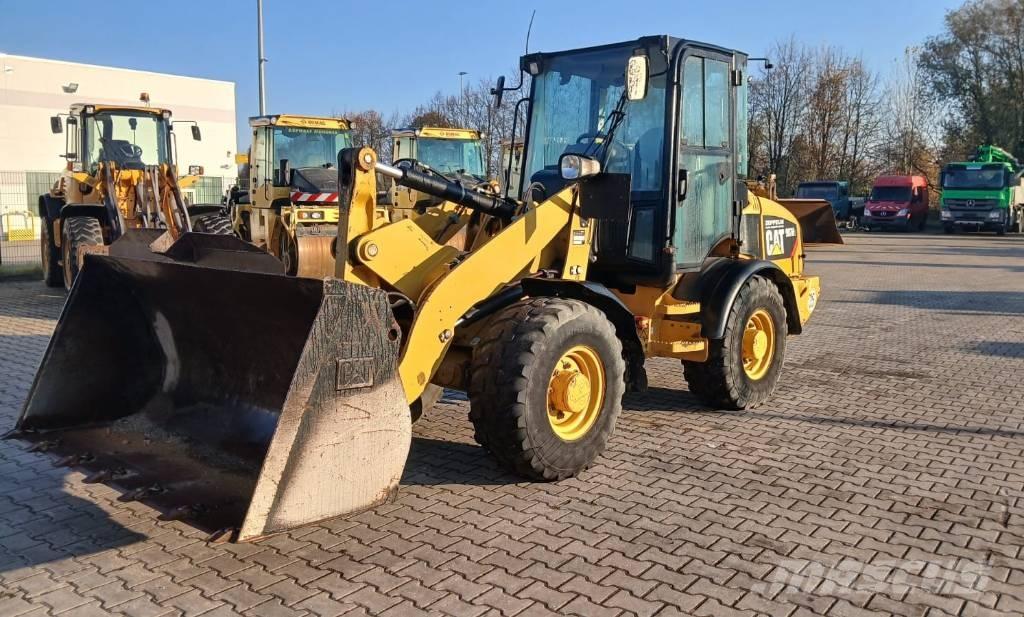 CAT 907 H 2 Iekrāvēji uz riteņiem
