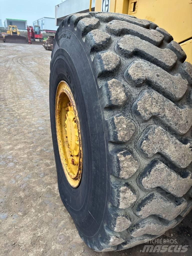 CAT 950 B Iekrāvēji uz riteņiem
