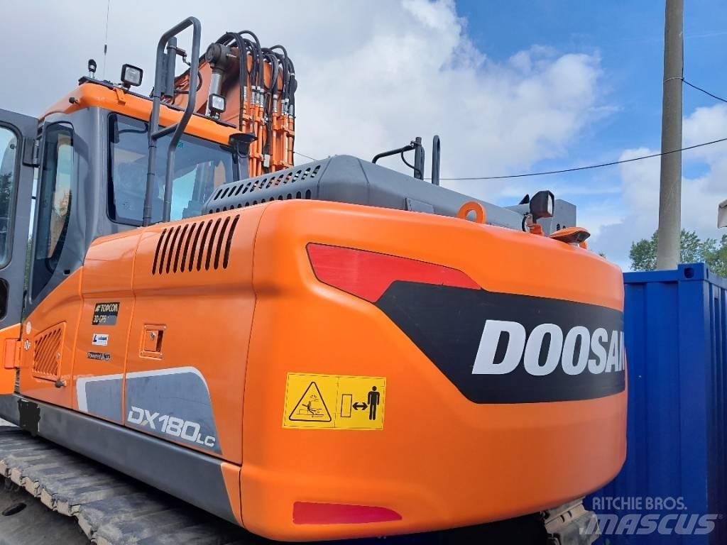 Doosan DX180LC-5 Kāpurķēžu ekskavatori