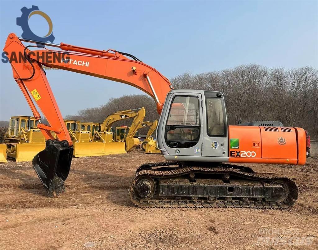 Hitachi EX 200 Kāpurķēžu ekskavatori
