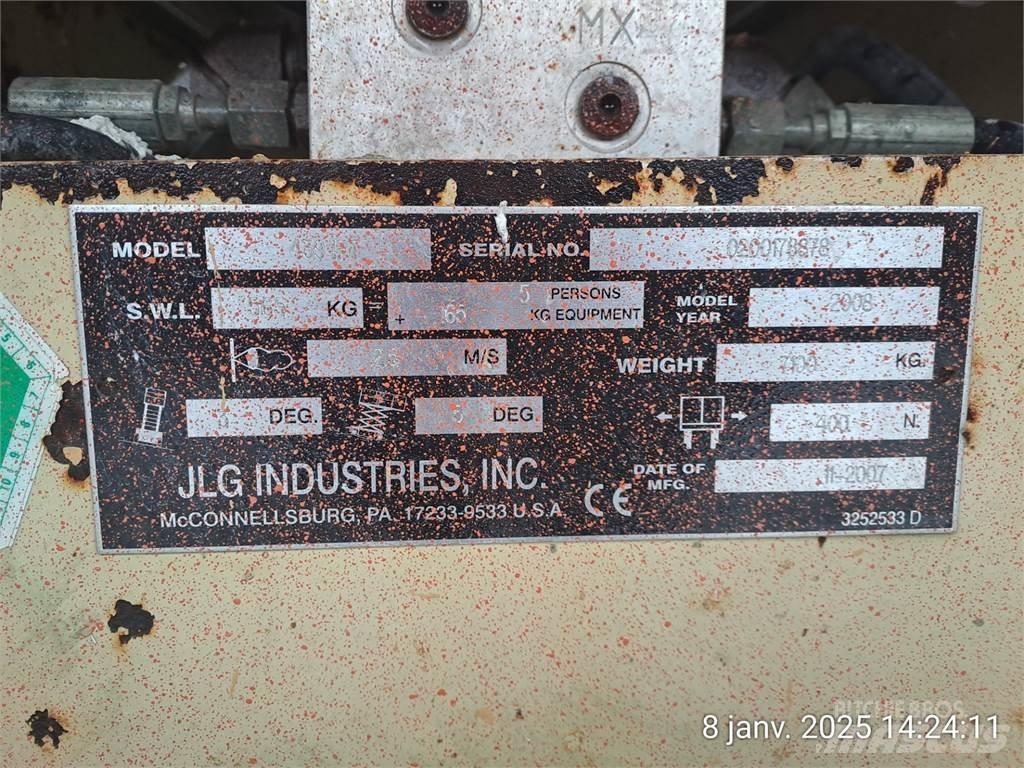 JLG 4394RT Šķerveida pacēlāji