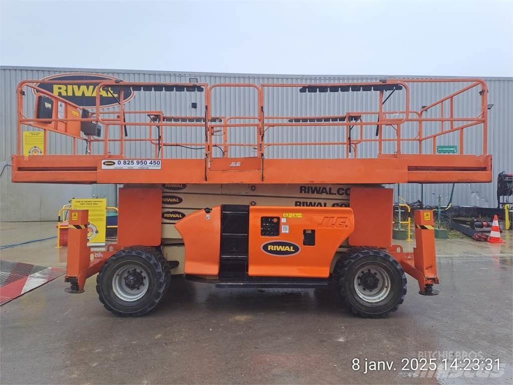 JLG 4394RT Šķerveida pacēlāji