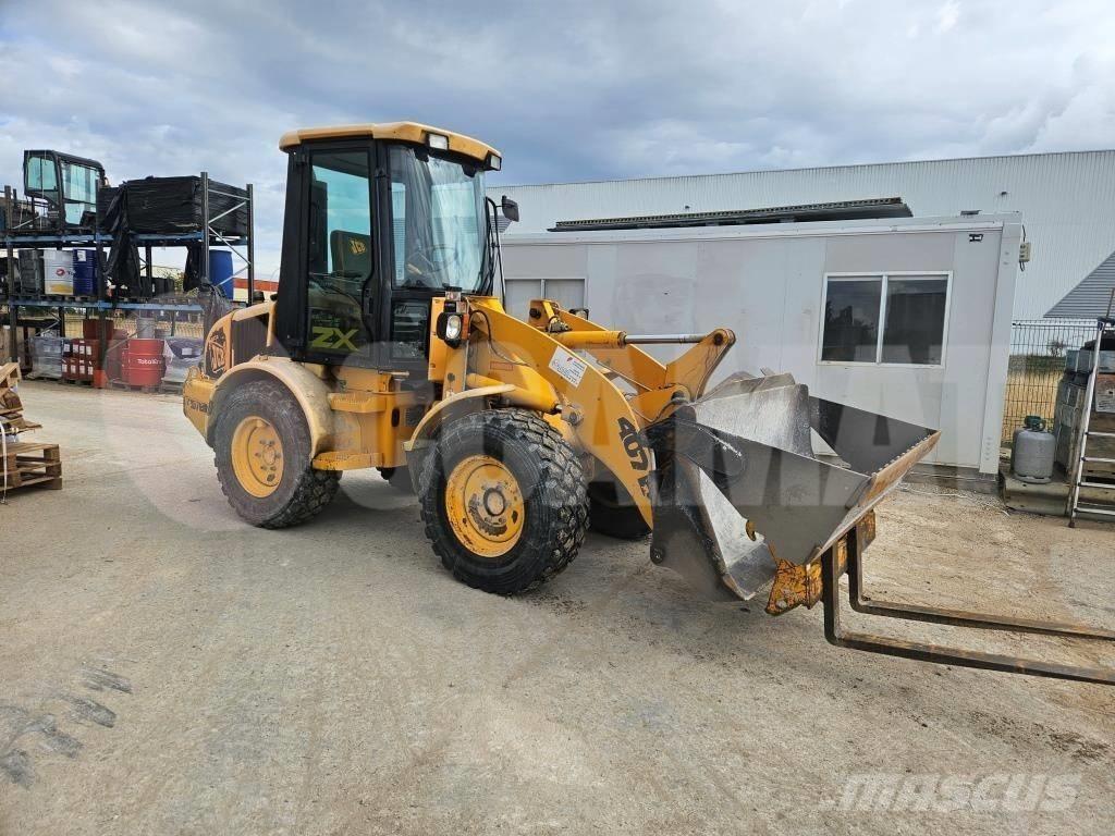 JCB 407 B Iekrāvēji uz riteņiem