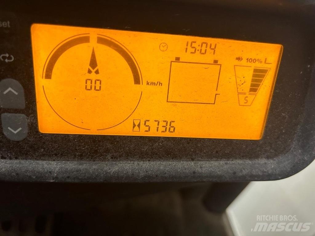 Jungheinrich EFG 215 Elektriskie iekrāvēji