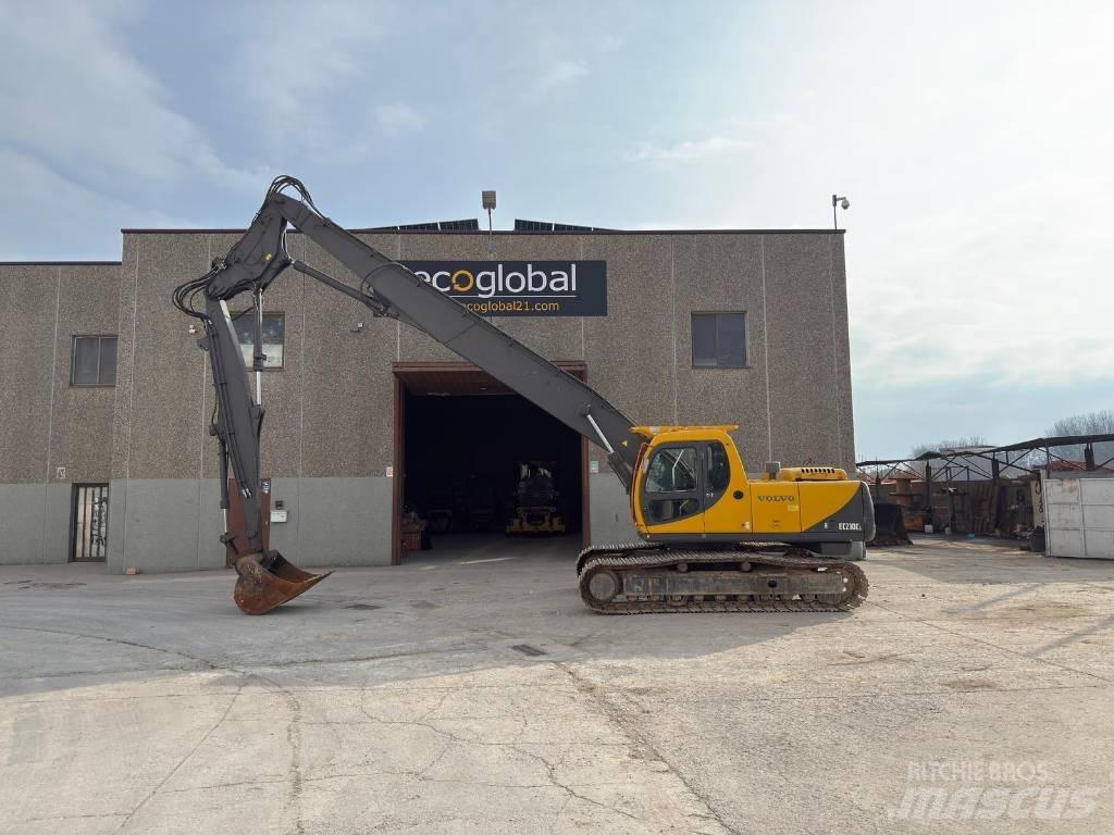 Volvo EC 210 LC Kāpurķēžu ekskavatori