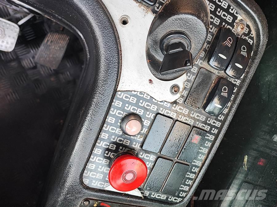 JCB TLT35D 4x4 Teleskopiskie manipulatori