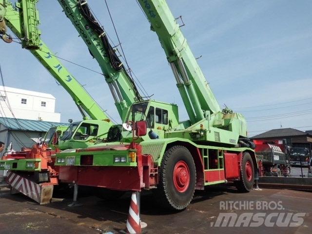Tadano TR500M-2 Celtņi nelīdzenām virsmām
