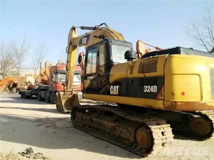 CAT 324 D2L Kāpurķēžu ekskavatori