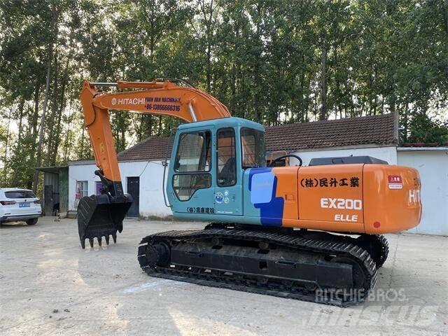Hitachi EX200 Kāpurķēžu ekskavatori