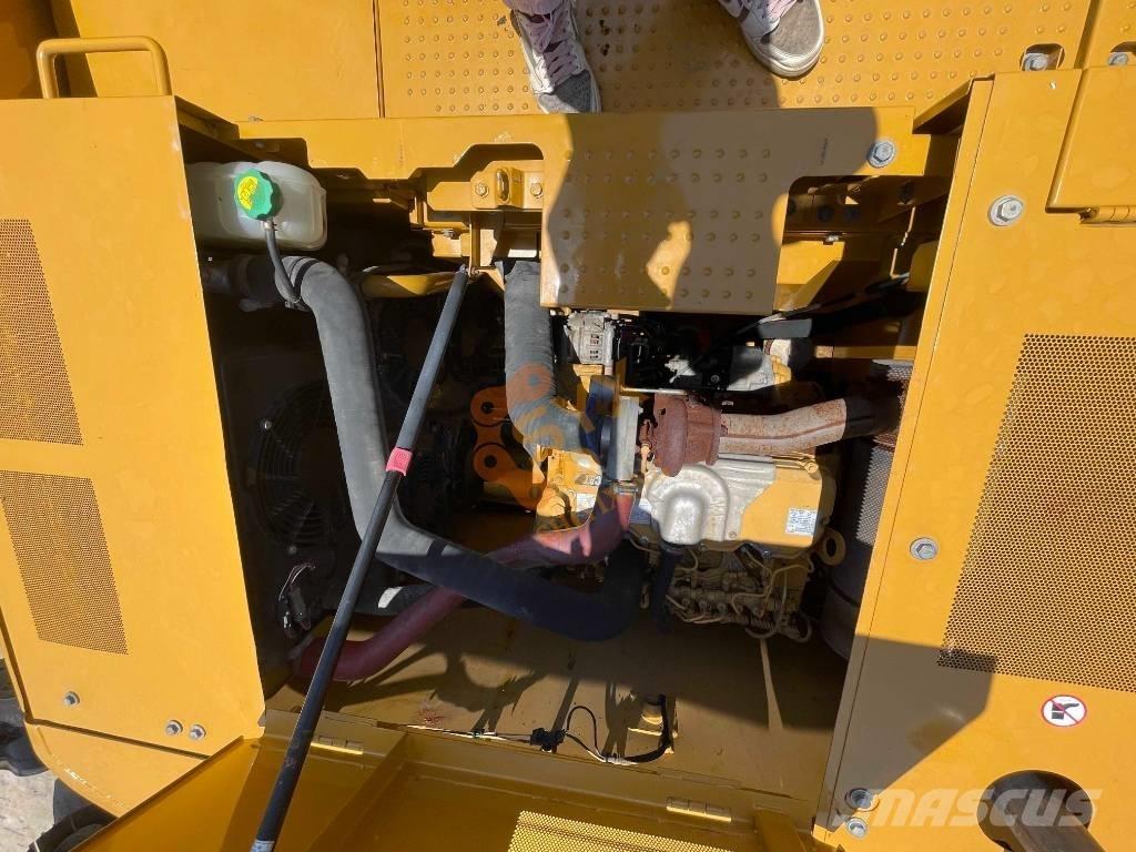 CAT CAT320GC Kāpurķēžu ekskavatori