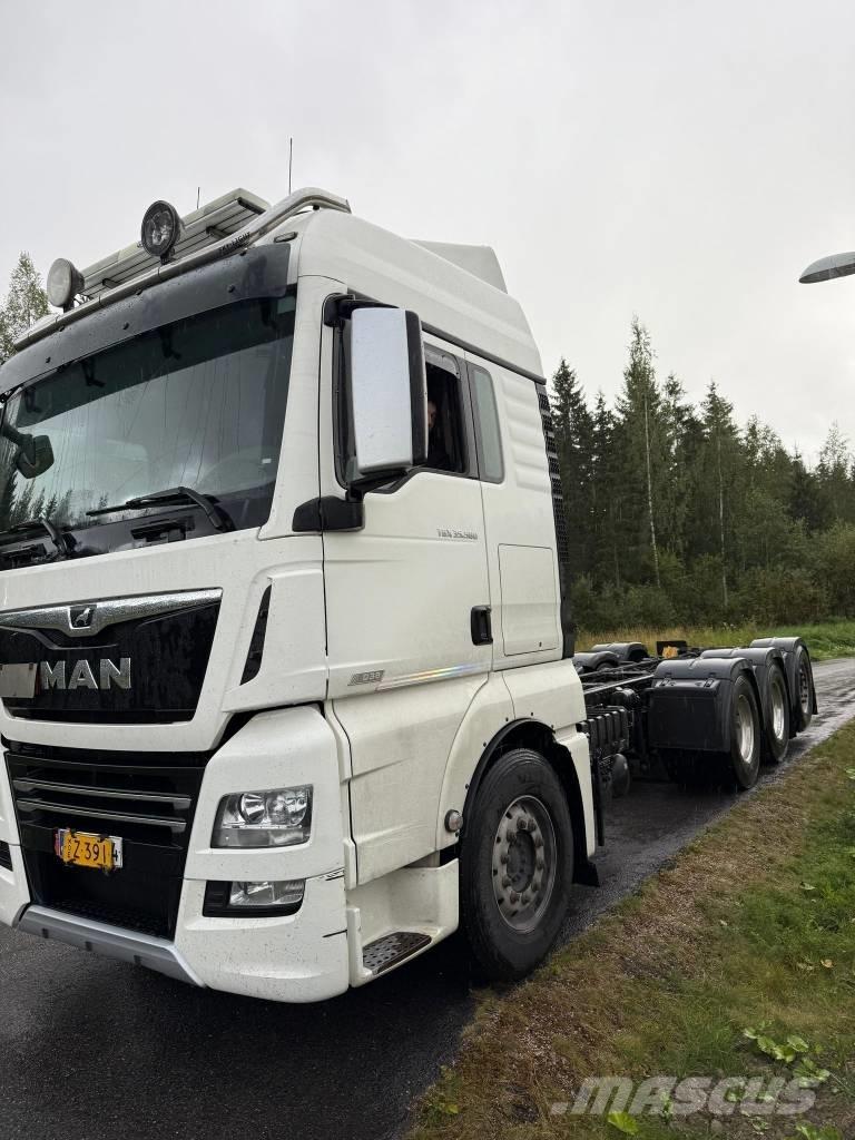 MAN TGX 32.580 Platformas/kravas mašīnas ar vinču