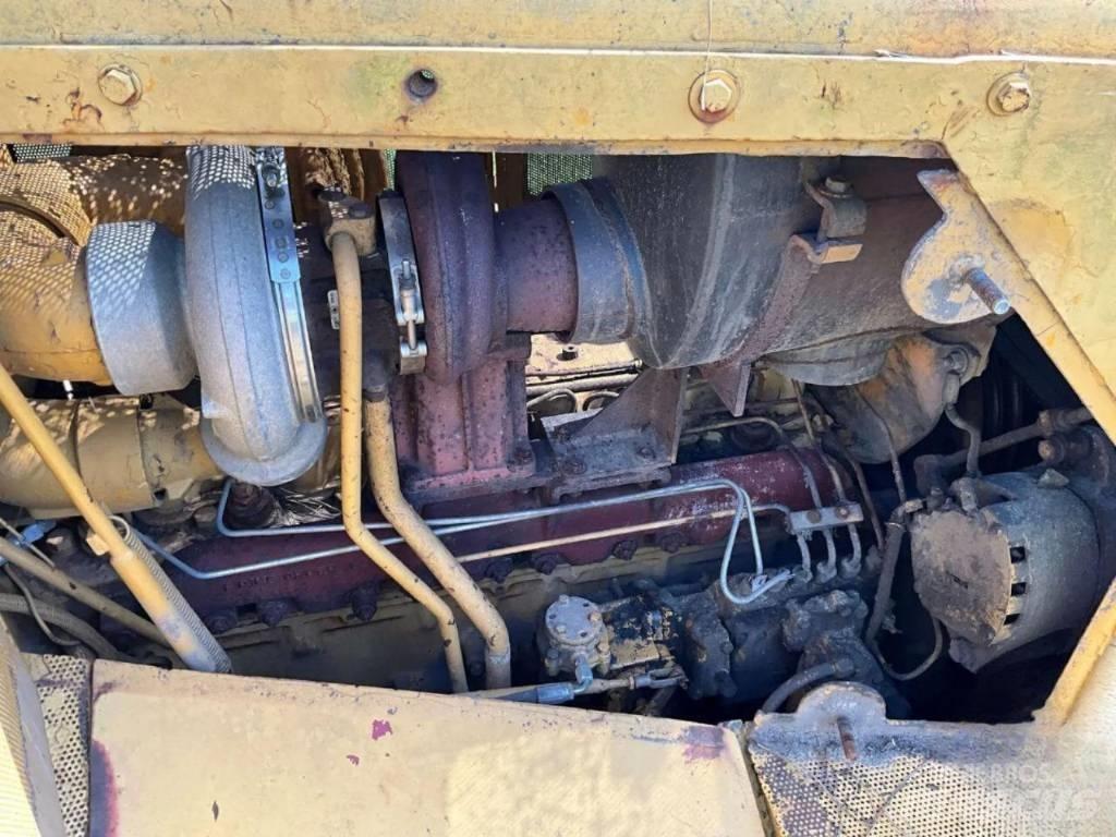CAT D 7 G Kāpurķēžu buldozeri