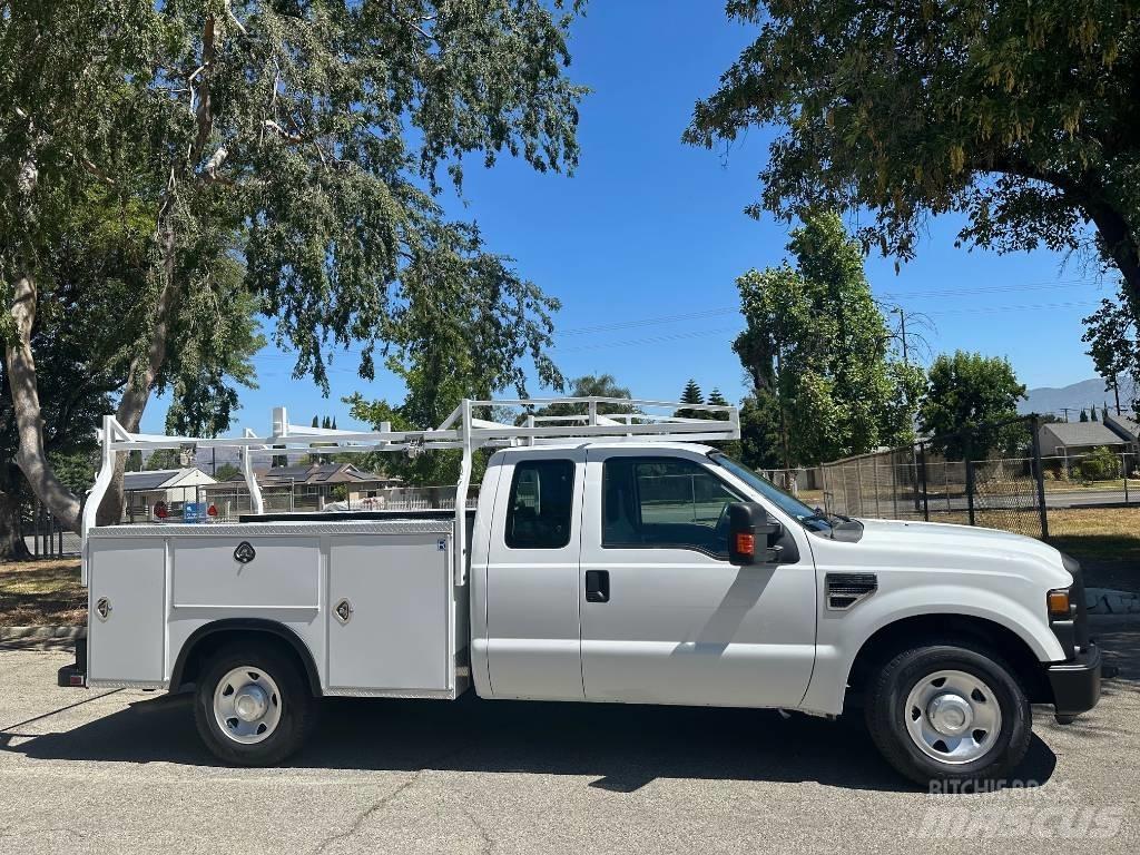 Ford F 250 SD Vieglais kravas automobilis/izkraušana no sāniem