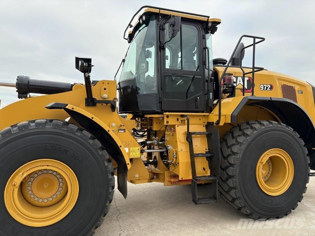 CAT 972 Iekrāvēji uz riteņiem