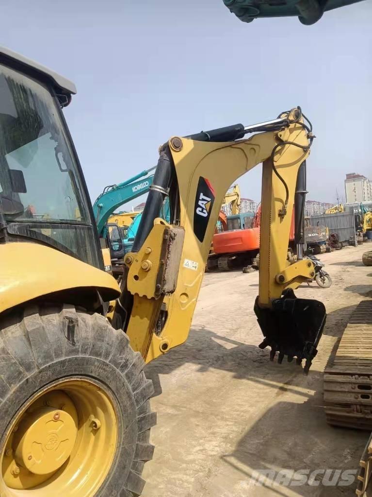 CAT 430F Ekskavatori-iekrāvēji