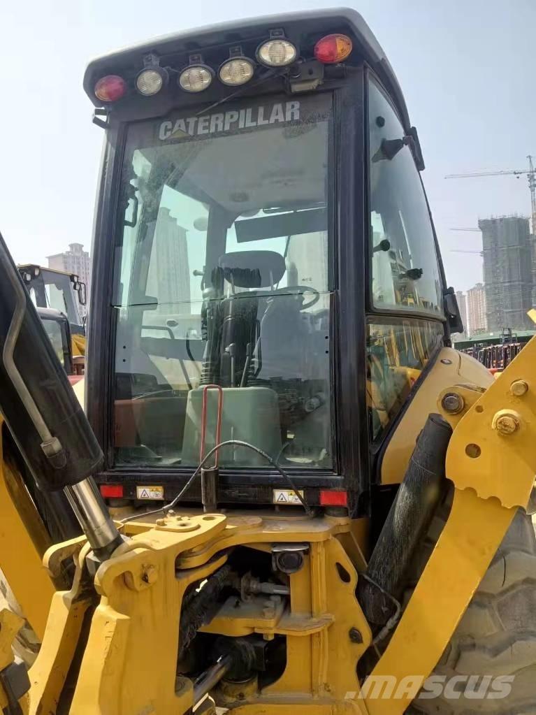 CAT 430F Ekskavatori-iekrāvēji