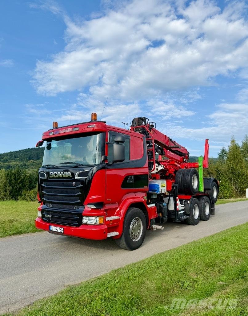 Scania R580 V8 6x4 Furgons